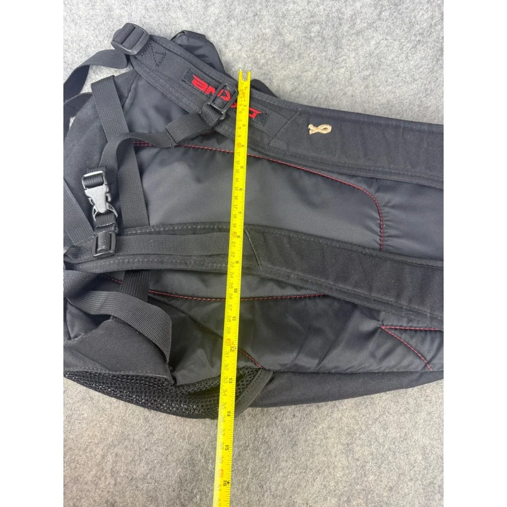 Dakine backpack features